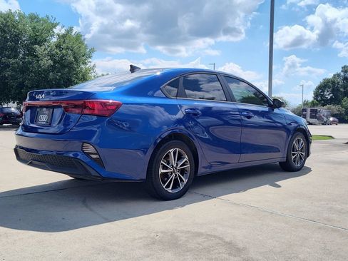 Used 2024 Kia Forte LXS FWD image 9