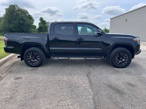 Certified 2023 Toyota Tacoma Limited w/ Nightshade Package AWD/4WD image 4
