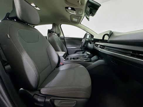 Used 2025 Kia K4 LXS image 30