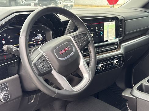 Used 2024 GMC Sierra 1500 Elevation image 5