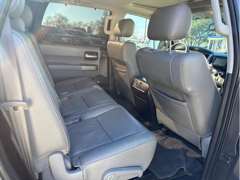 Used 2016 Toyota Sequoia Limited image 20