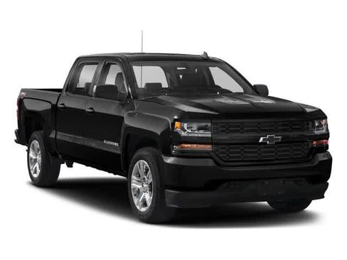 Used 2018 Chevrolet Silverado 1500 Custom w/ Texas Edition image 9