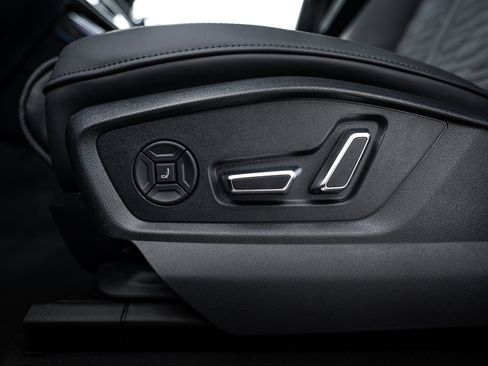 New 2026 Audi RS Q8 performance image 15