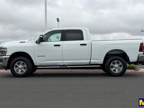 Used 2026 RAM 2500 Big Horn AWD/4WD image 7