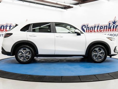New 2026 Honda HR-V LX image 10