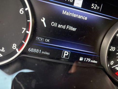 Used 2020 Nissan Maxima SR w/ Sport Mat Group image 12