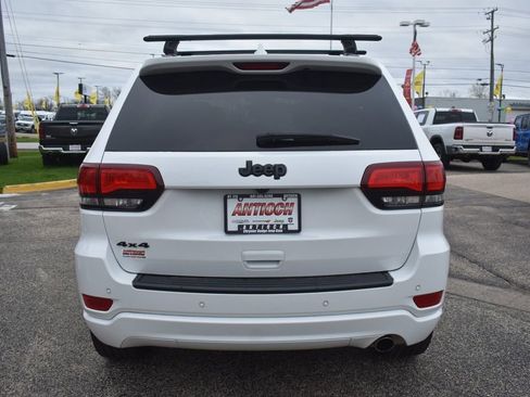 Used 2022 Jeep Grand Cherokee Laredo X AWD/4WD image 7