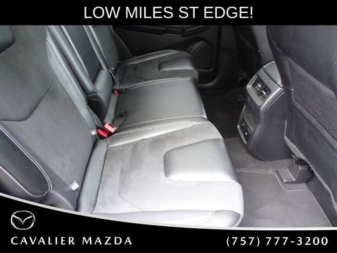 Used 2024 Ford Edge ST w/ Equipment Group 401A AWD/4WD image 17