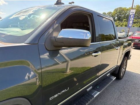 Used 2017 GMC Sierra 1500 Denali AWD/4WD image 4