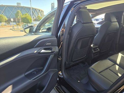 New 2025 Audi A6 e-tron Premium Plus image 16