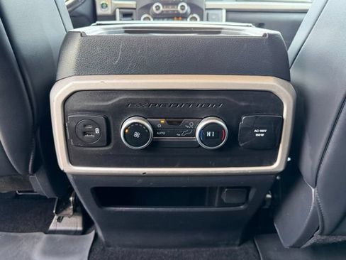 Used 2022 Ford Expedition XLT AWD/4WD image 31