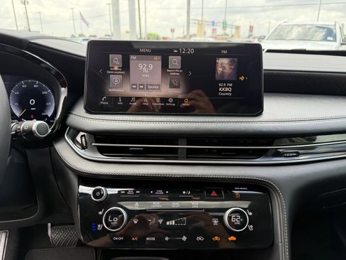 Certified 2024 INFINITI QX60 Sensory w/ Vision Package AWD/4WD image 22
