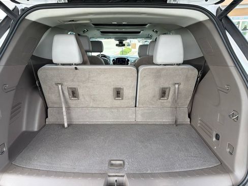 Used 2020 Chevrolet Traverse Premier w/ LPO, Floor Liner Package AWD/4WD image 21