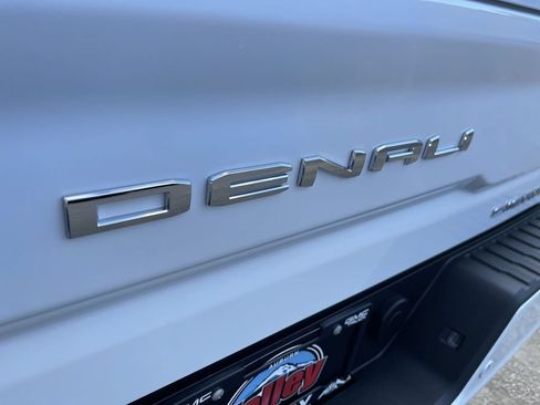 New 2026 GMC Sierra 3500 Denali Ultimate AWD/4WD image 33