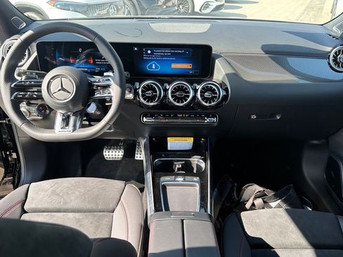 New 2025 Mercedes-Benz GLA 35 AMG 4MATIC image 24