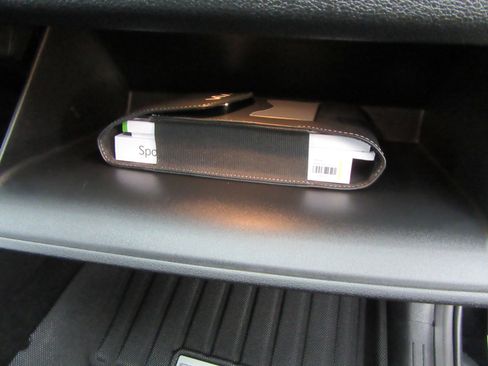 Used 2025 Kia Sportage EX image 72