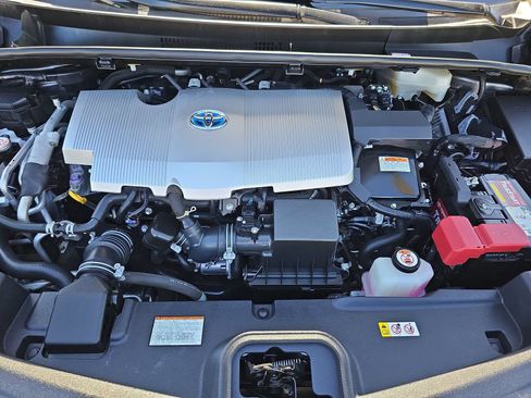 Used 2021 Toyota Prius Prime XLE w/ Carpet Mat Package (TMS) FWD image 37