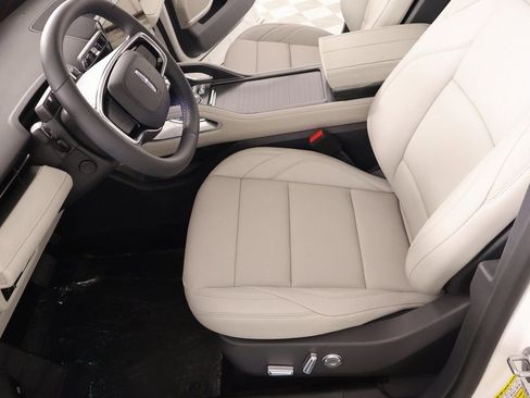 New 2026 Lincoln Nautilus Premier AWD/4WD image 11