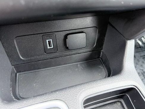 Used 2019 Ford Escape S FWD image 32
