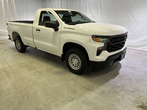 Used 2023 Chevrolet Silverado 1500 W/T w/ Trailering Package RWD image 2