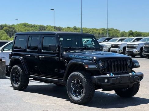 Used 2023 Jeep Wrangler Unlimited Rubicon 4xe w/ Cold Weather Group AWD/4WD image 40