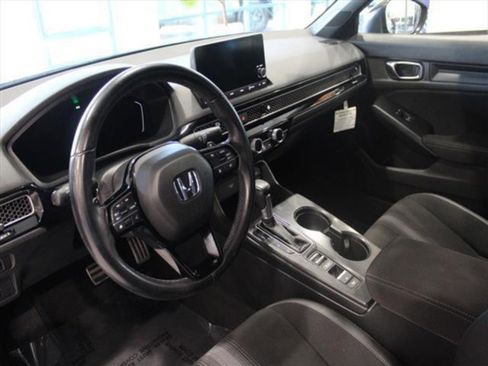 Used 2023 Honda Civic Sport image 13