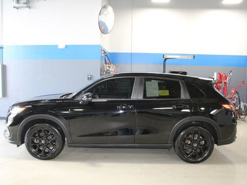 Used 2025 Honda HR-V Sport image 15