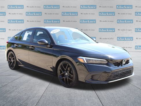 Used 2022 Honda Civic Sport image 3