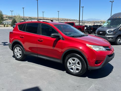 Used 2015 Toyota RAV4 LE FWD image 5