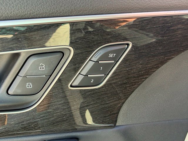 Used 2024 Audi Q7 3.0T Prestige AWD/4WD image 12