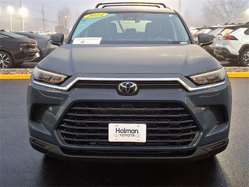 Certified 2024 Toyota Grand Highlander XLE image 3