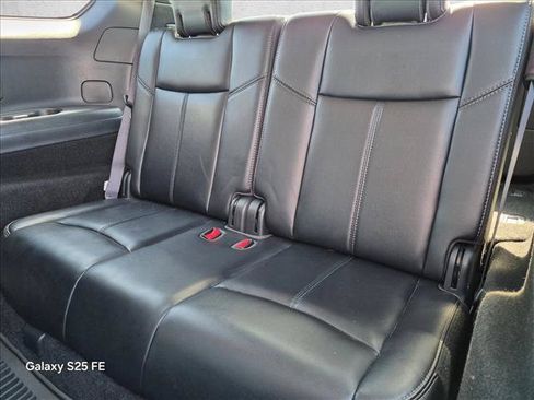 Used 2020 Nissan Pathfinder SL FWD image 20