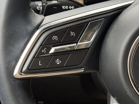 Used 2025 Buick Enclave Preferred FWD image 15