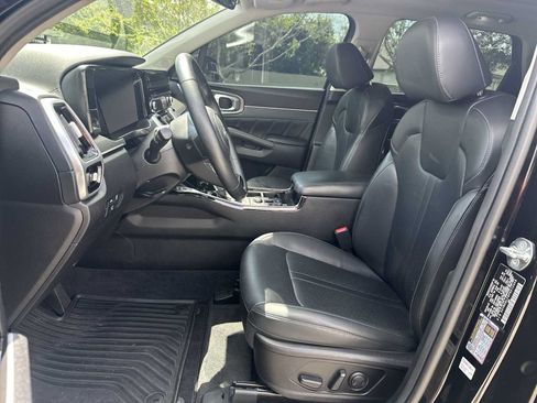Used 2023 Kia Sorento SX AWD/4WD image 15