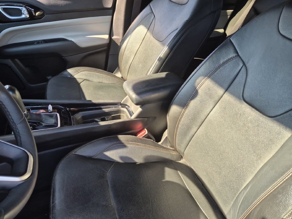 Used 2023 Jeep Compass Limited AWD/4WD image 15