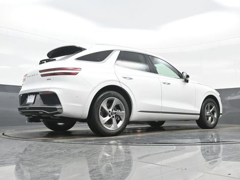 New 2026 Genesis GV70 2.5T Advanced image 17