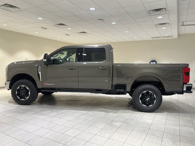 New 2027 Ford F350 Lariat w/ Tremor Off-Road Package AWD/4WD image 2
