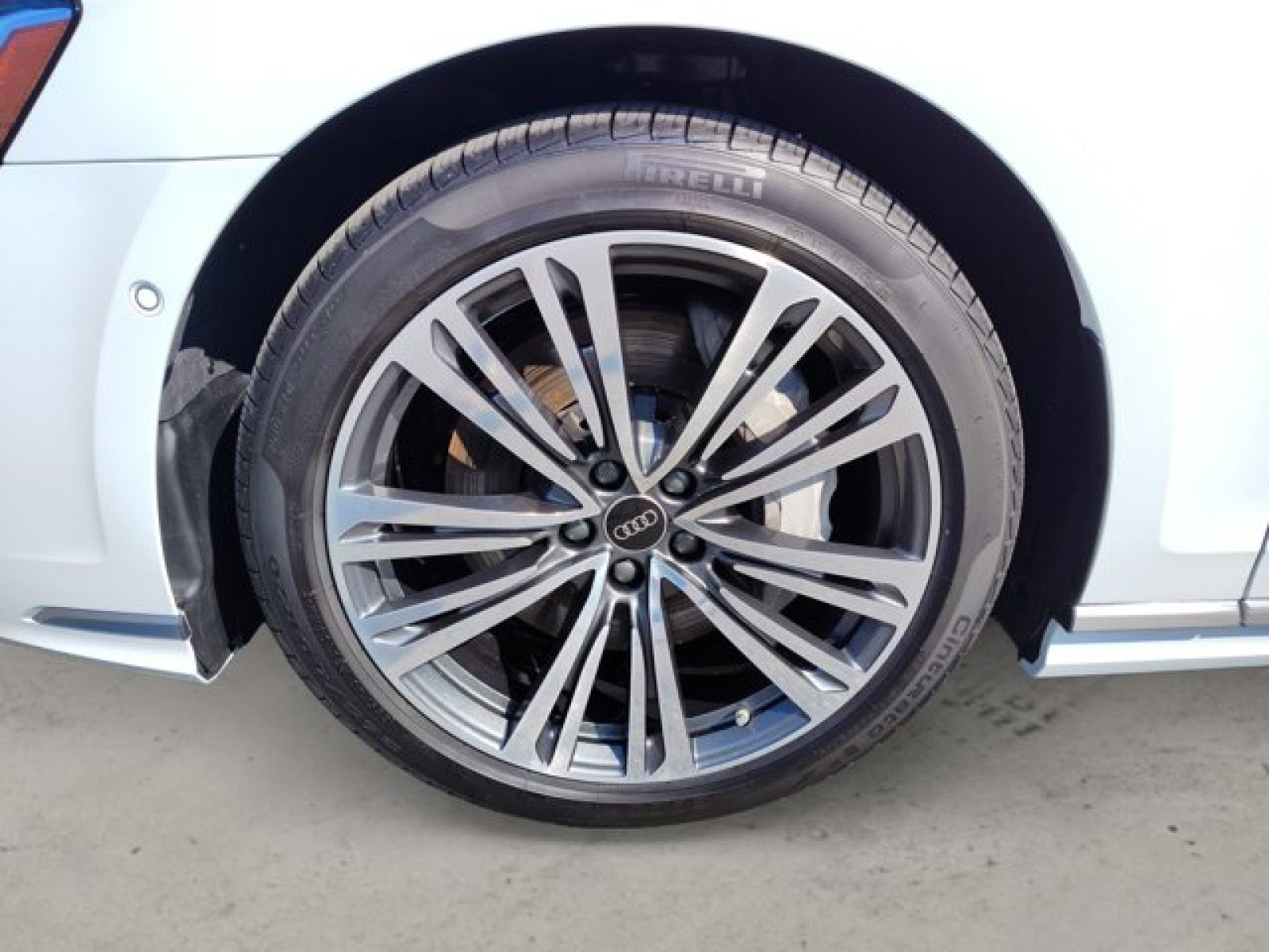 Used 2023 Audi A8 L 3.0T AWD/4WD image 10