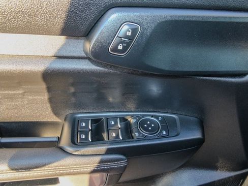 Used 2025 Ford Ranger XLT w/ Equipment Group 301A High AWD/4WD image 12