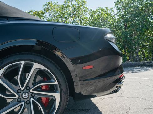 Used 2025 Bentley Continental GT Speed image 89