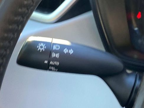 Used 2021 Toyota Corolla SE FWD image 19