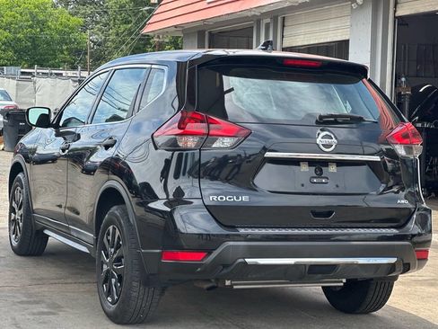 Used 2018 Nissan Rogue S AWD/4WD image 8
