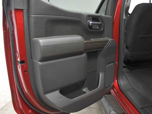 Used 2021 Chevrolet Silverado 1500 RST image 16