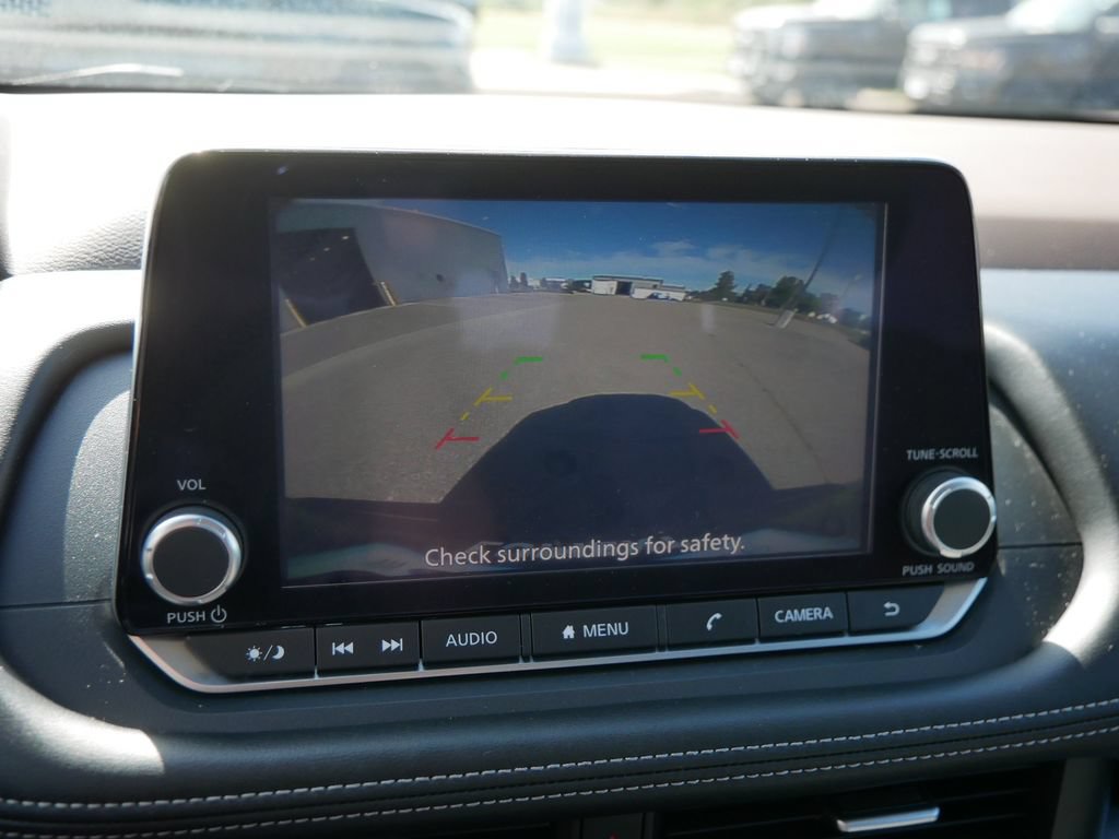 Used 2023 Nissan Rogue SV AWD/4WD image 24