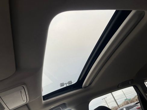 Used 2024 Honda CR-V EX image 21