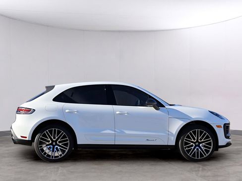 New 2026 Porsche Macan image 9
