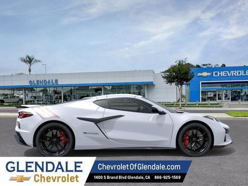 New 2027 Chevrolet Corvette Grand Sport w/ Z52 Sport Performance Package RWD image 5