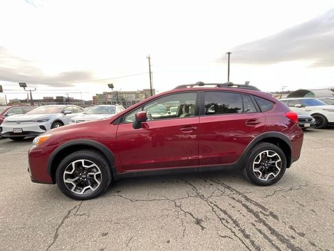 Used 2017 Subaru Crosstrek 2.0i Premium w/ Popular Package #2 image 5