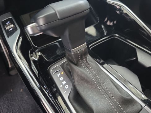 Used 2025 Kia Sorento SX Prestige w/ Olive Brown Leather Package image 20