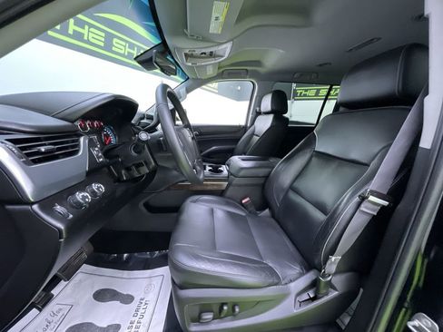 Used 2016 Chevrolet Suburban LT image 17